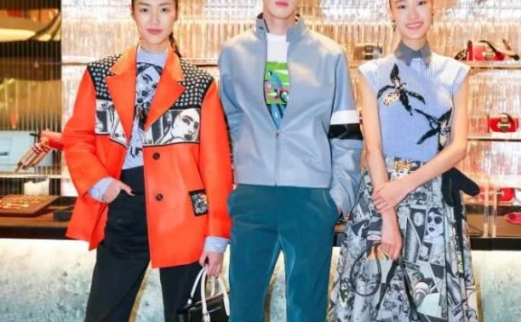 19岁被Prada钦点 他现在已经是中国新一代男模的中坚力量