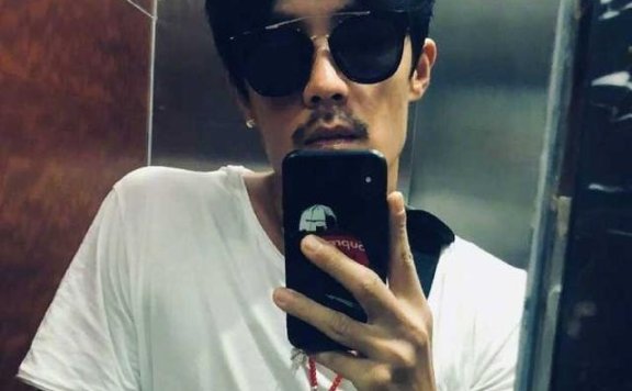 新恋情曝光?杜淳被曝深夜与美女k歌 一同回家过夜