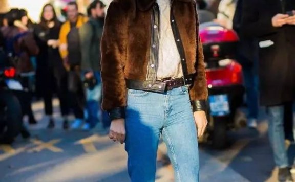 短款夹克怎么搭配好看 把这些显腿长的LOOK学起来