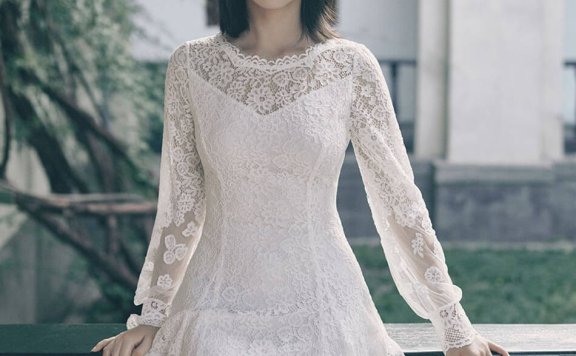 南京女孩杨子姗再登《NYT Travel》 时尚复古显万种风情