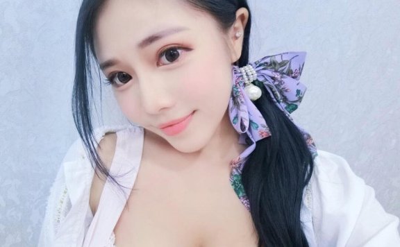 台湾网络红人曾喆 邻家小妹风格写真照片