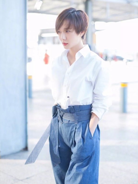 衣服“卷个边”，时髦到没边！