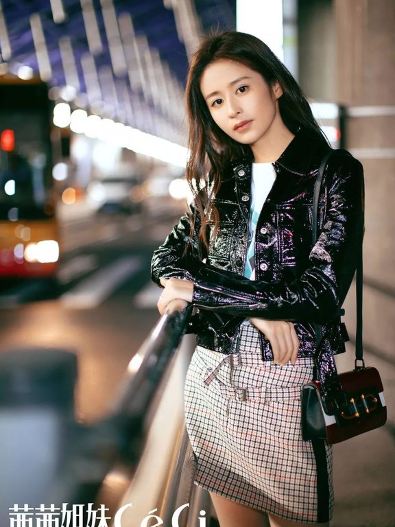 颖儿在《妻子的浪漫旅行》中圈粉无数，此番巴黎之行为你揭秘她的时尚经！