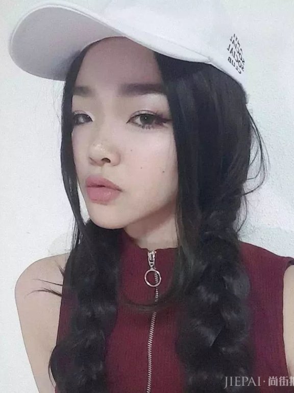 外网吹爆的厌世脸亚洲超模,原来也是非主流网红脸