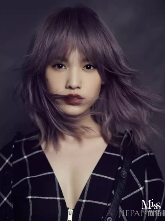 梦露的美人痣风靡了一个世纪,现在又再次成为时尚风向标