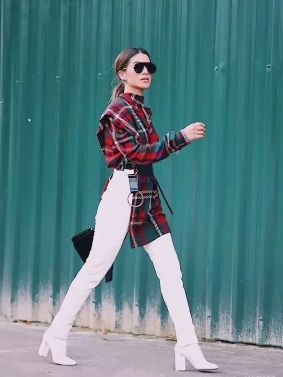 别再说格纹老土了,现在就让你的秋装美出“格”!