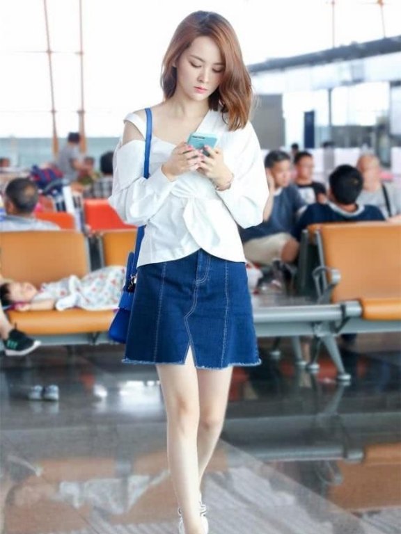 邓莎换发型,一款短发年轻又活泼,注意这4点 秒变少女