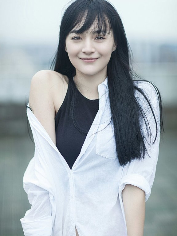 《一身孤注掷温柔》剧组相处融洽 祝绪丹李依伊有爱互动