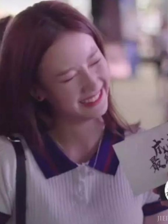 抖音一夜爆火的成都小甜甜原来是名副其实的拜金女啊!