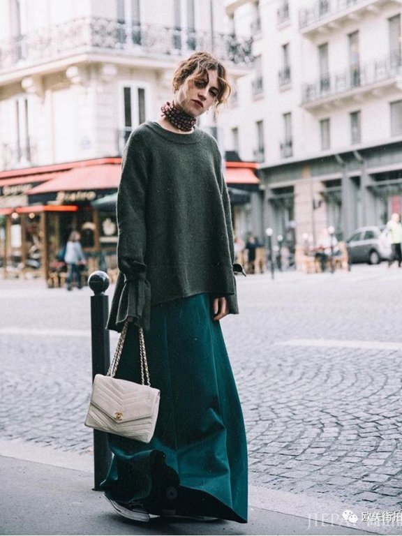 西班牙时尚博主Saray的潮流搭配值得你学习!