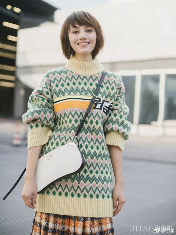 大女人怎么穿才时尚,看看袁泉穿搭!