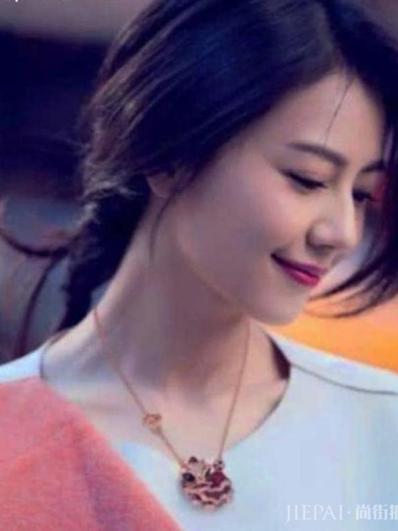 内地长得最标致的5位女星,迪丽热巴排倒数,你服气吗?