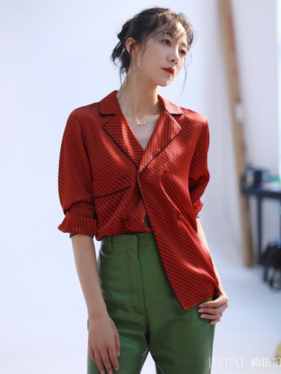 韩雪这套上半身迷倒宅男,不过下半身才是直男最爱!