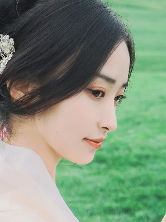 唯美古装美女高清服饰写真
