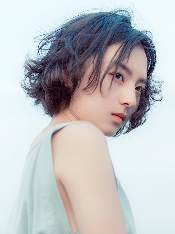 海边清纯美女唯美照片风格写真