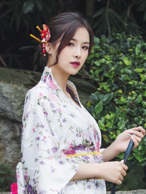 性感和服美女唯美写真欣赏