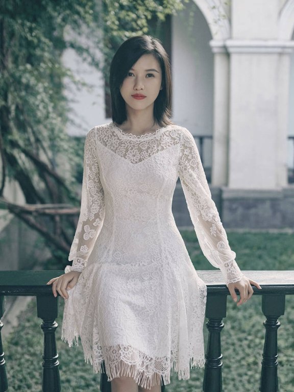 南京女孩杨子姗再登《NYT Travel》 时尚复古显万种风情