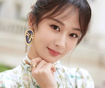杨紫、李现新剧定档在即!学她的“微调式”化妆法,颜值暴增