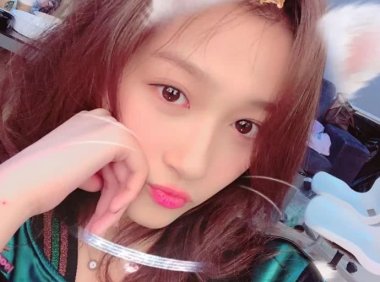 即便有baby的颜值，发色不对也一样显黑显老气