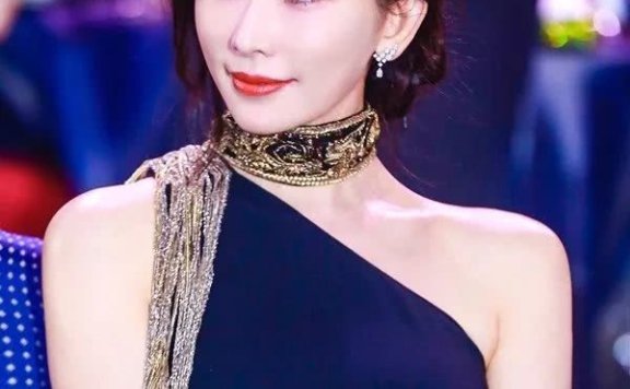 林志玲和baby同框毫不输阵,不老神话是怎样炼成的