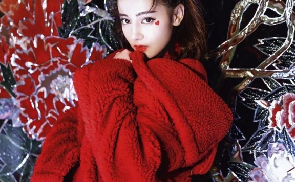 迪丽热巴颜值高衣品赞，想不喜欢都难