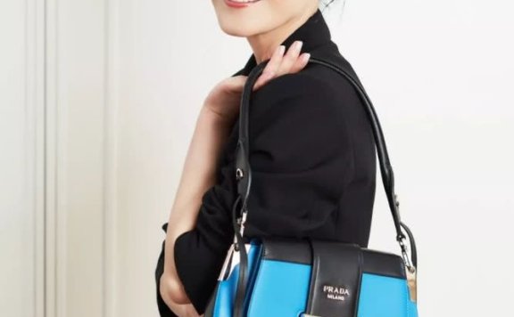 时髦又有腔调，怪不得Bella袁泉俞飞鸿都喜欢这款手袋