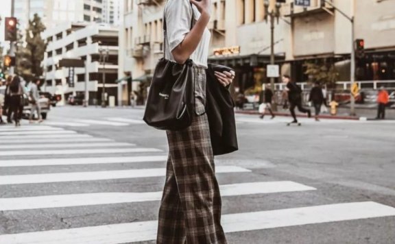 求求你,这么穿格纹一点也不好看