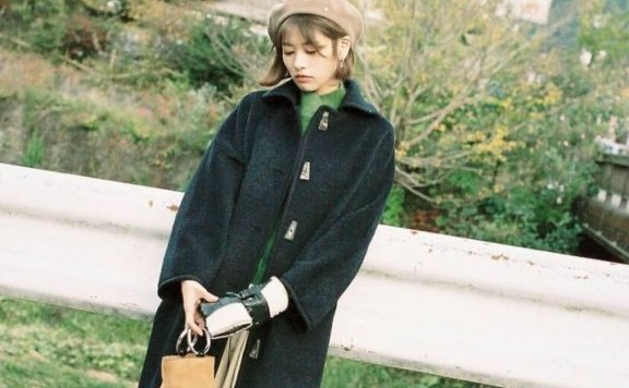 郑素敏的衣品把我惊艳了,私下美得不认识