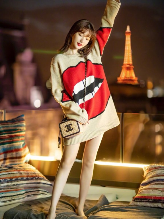 毛晓彤美得像幅画!