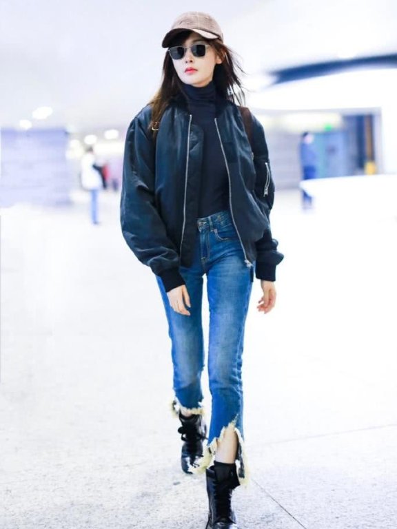 张天爱不惧严寒秀脚踝,看得只想送秋裤