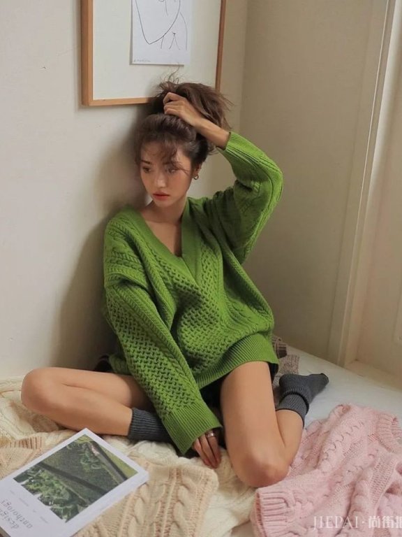 这么穿毛衣，超级显胖
