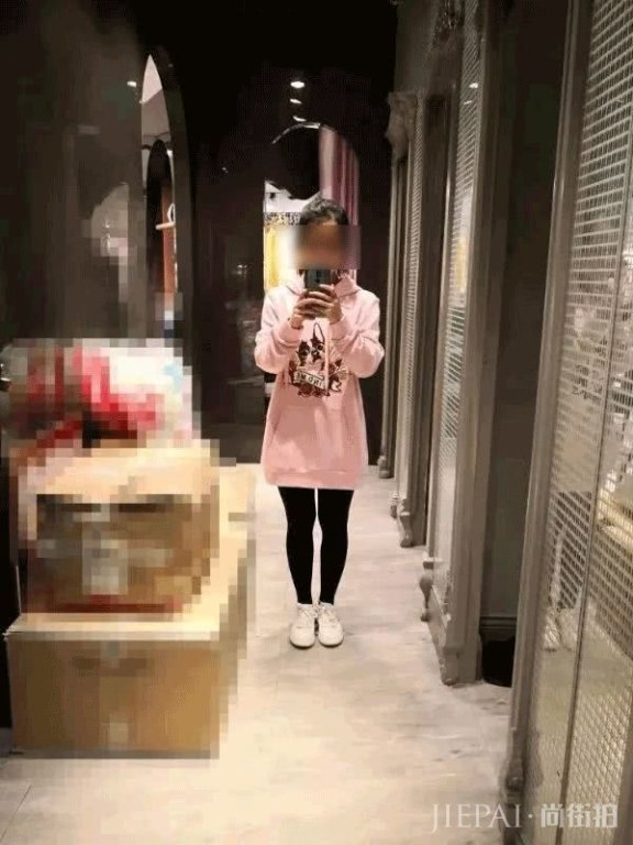 长脸适合什么发型和眼镜?长款卫衣怎么搭下半身?粉色呢外套……