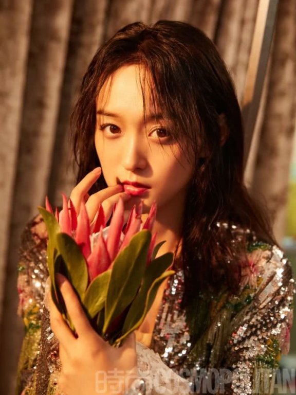 当演员,何泓姗靠得是“眼技”