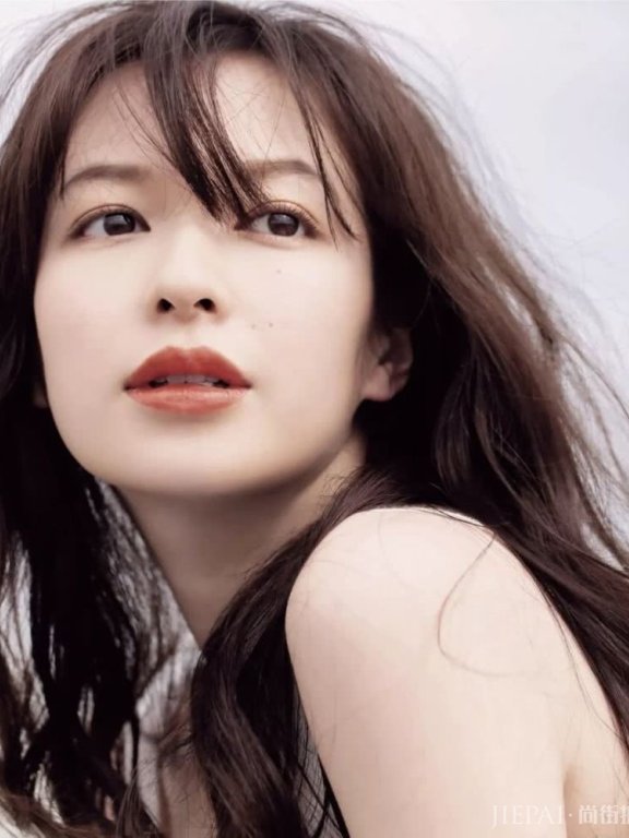 冬日女友必备的温柔唇色你GET了吗？