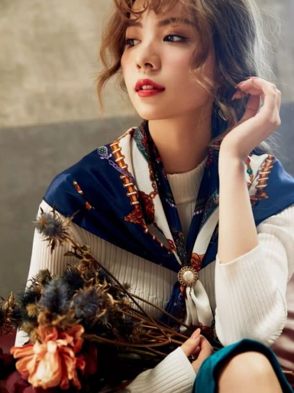 李艺彤自己化的妆把自己“杀”了?明明是超美暖茶少女妆