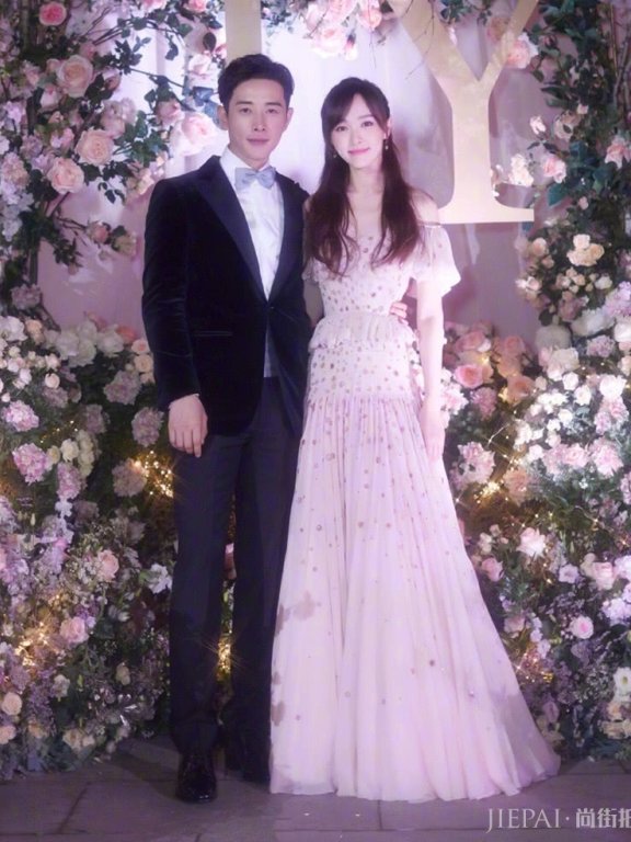 唐嫣高定婚纱太甜美?和刘诗诗杨幂AB婚纱大比拼,谁的更美?