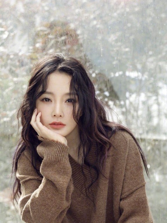 李小璐换新发型,青春靓丽魅力十足,秒变成17岁少女