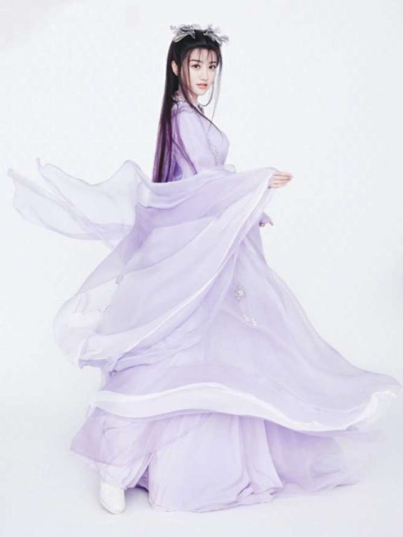 景甜新剧开播晒剧照,又美又仙引围观