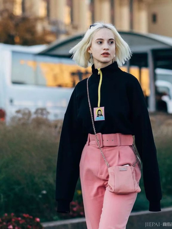 高领毛衣,外穿内搭皆相宜