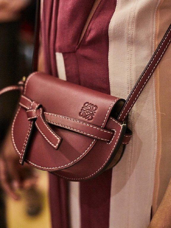 LOEWE罗意威2018秋冬系列女士包袋