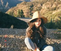 杨幂日系风格写真曝光 格子衫+牛仔裤时尚养眼！