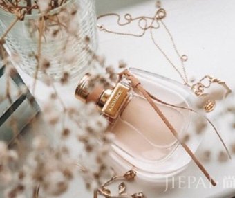 小猪包香水价格 超级清新的小苍兰