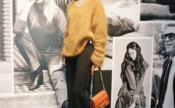 章子怡获影后穿水钻礼服,踩松糕鞋上台领奖,人美就可以放肆穿?