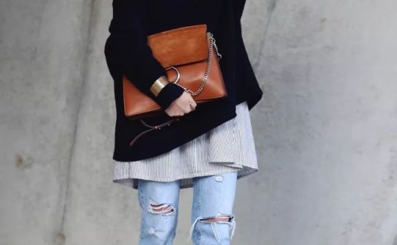 毛衣+衬衫才是今年秋冬最温暖的叠搭套路!