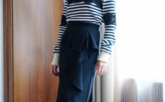 惠英红剪短发拍杂志封面气质不输小花们,气场开挂