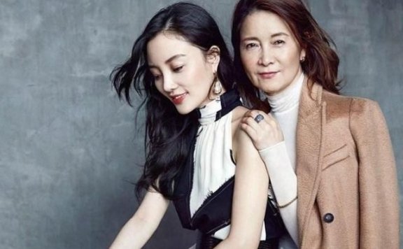 李小璐已有新欢？母亲出面回应