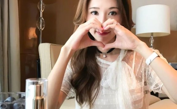 这10款自带香水体质的护手霜，真香