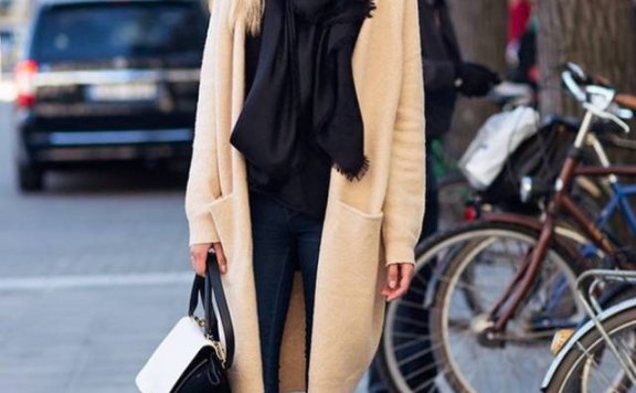 大衣+运动鞋，这样穿才最潮！