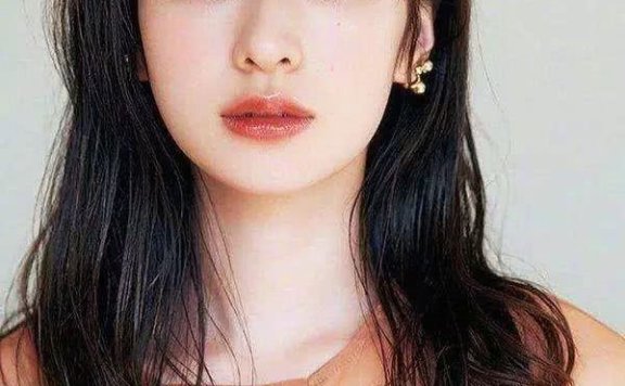 圣诞节妆容怎么画能出彩?这里有一份画妆技巧清单