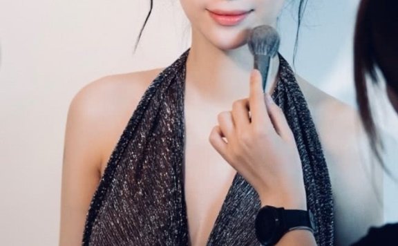 温雅脚踩“恨天高”,这身高让男人膜拜
